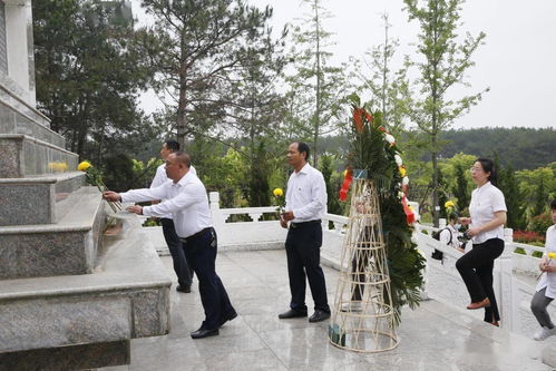 武漢市政機(jī)施公司,開展踏尋先烈足跡,傳承革命精神活動(dòng)